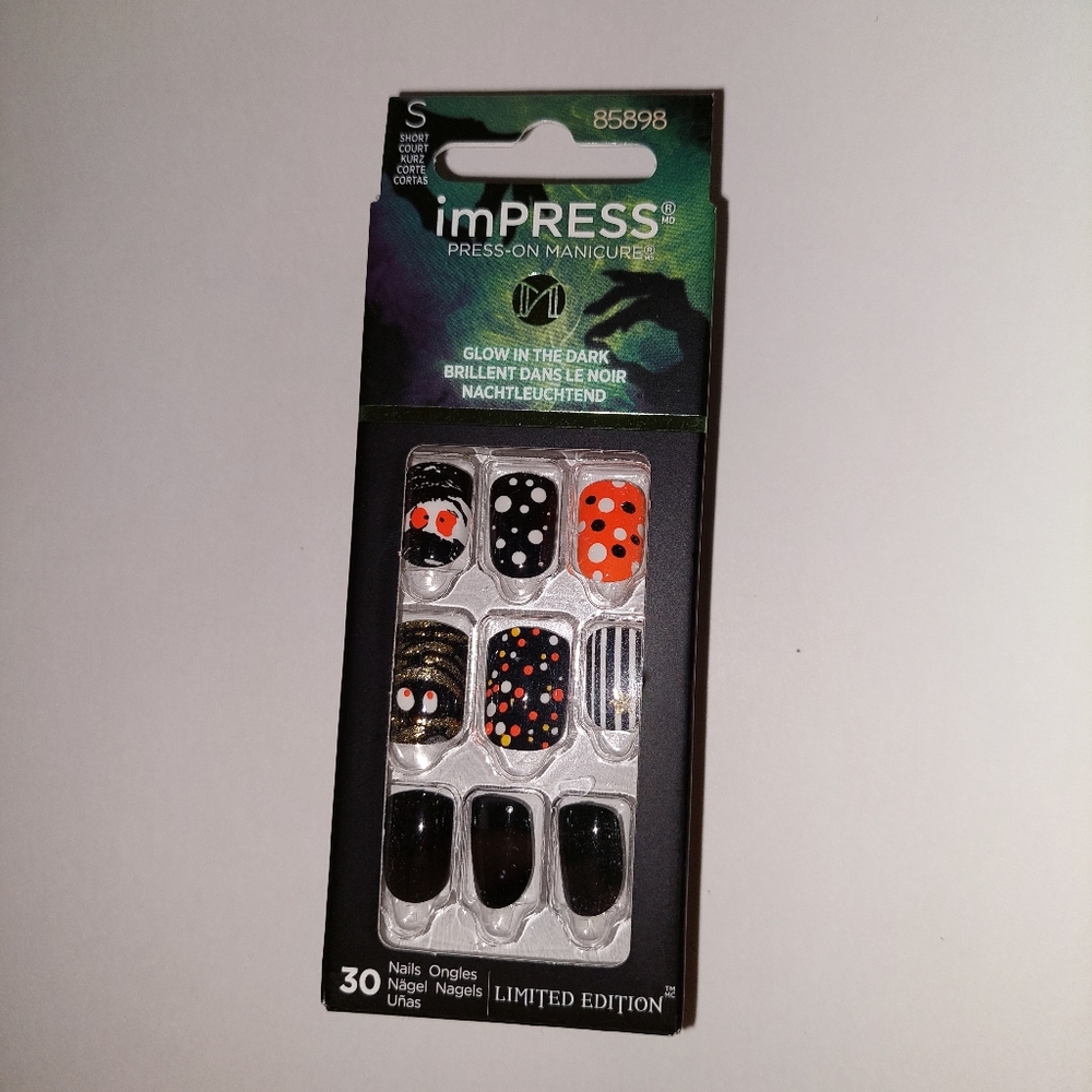 ImPress- halloween nails short
